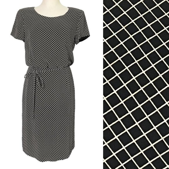 𝅺VINTAGE Talbots Diamond Print Black Short Sleeve Dress with Belt Dark Academia - Picture 1 of 9